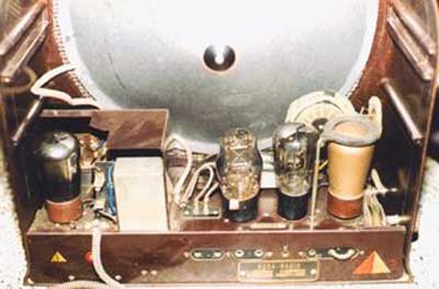 NORA Radio (D); Mod.: W3L; (1930)
Vista posteriore dell'apparecchio
