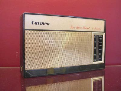 Carmen Two Wavw band "8 transistor".
